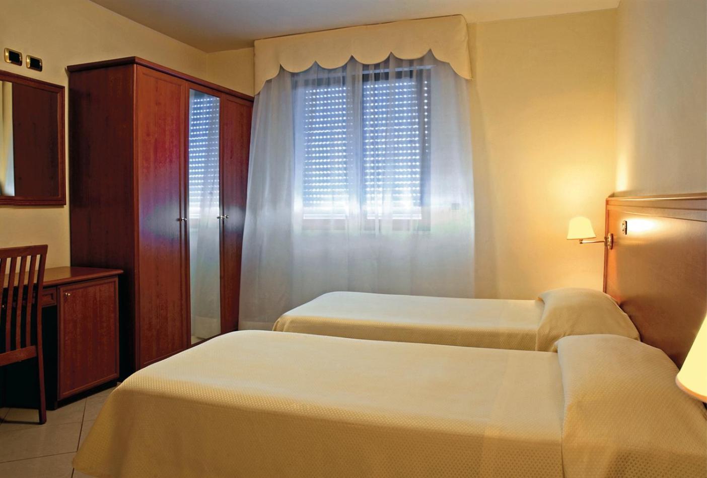 Hotel Jolly 莫杜尼奥 外观 照片